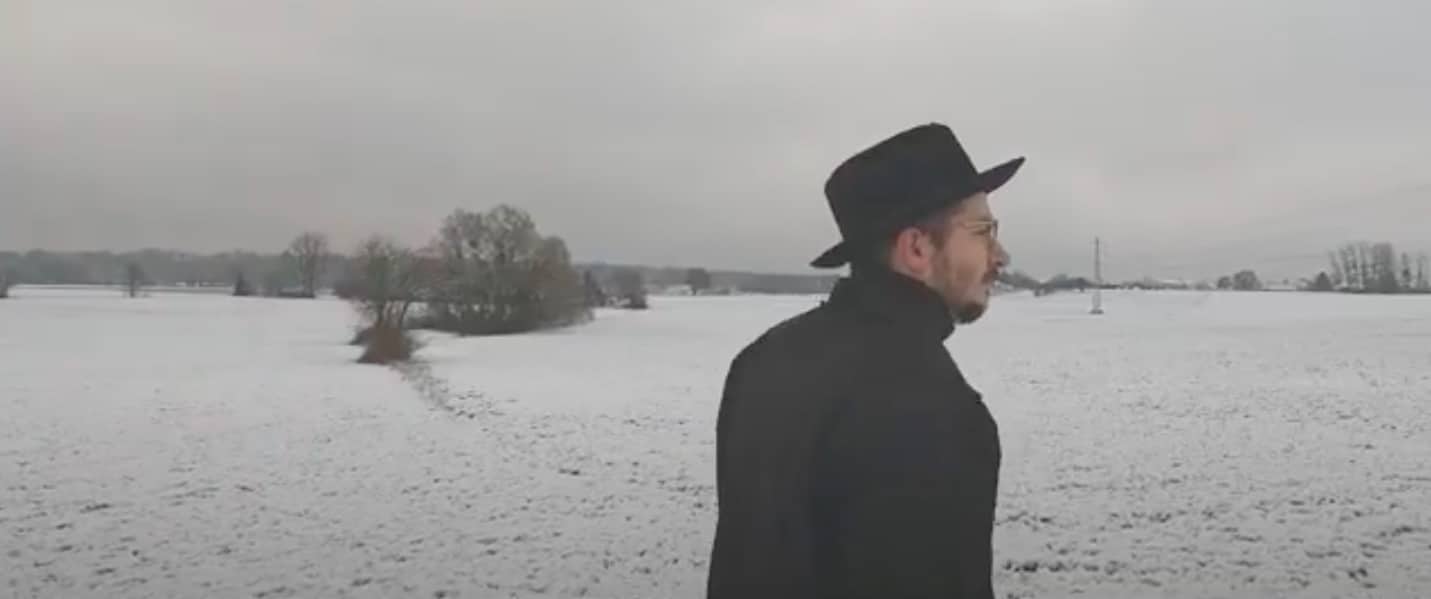 Flo Chmod Eyes For You