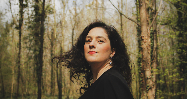 ballerine carre credits julie roth 1.jpg