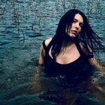 Anna Fleur Vagues Paranos